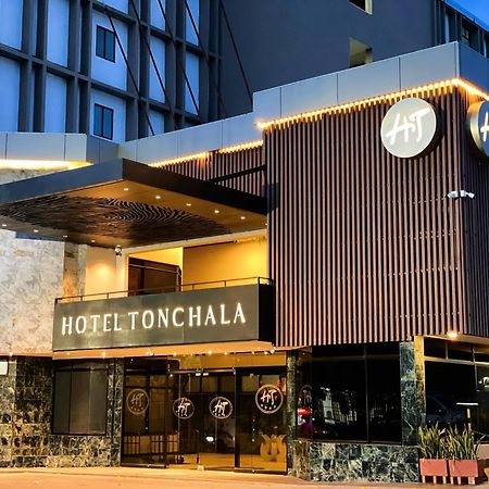 Hotel Tonchala Cúcuta Exteriör bild