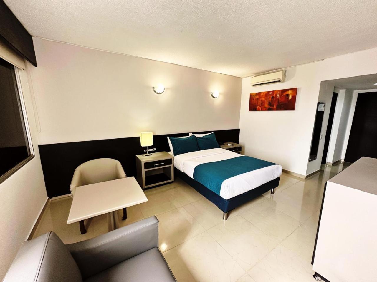 Hotel Tonchala Cúcuta Exteriör bild